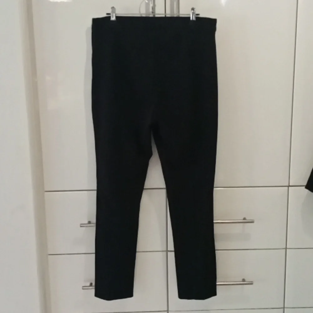 H&M Classic black pant and blazer suit, trousers size 16 , blazer size 12 - Picture 8 of 10